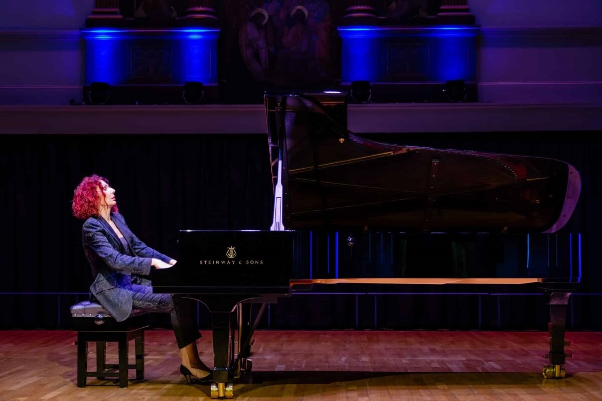 Pianist Joanna MacGregor - photo credit Evan Dawson