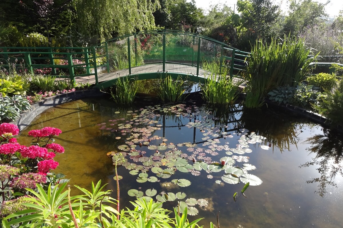 Monet-inspired garden at Ralph Court