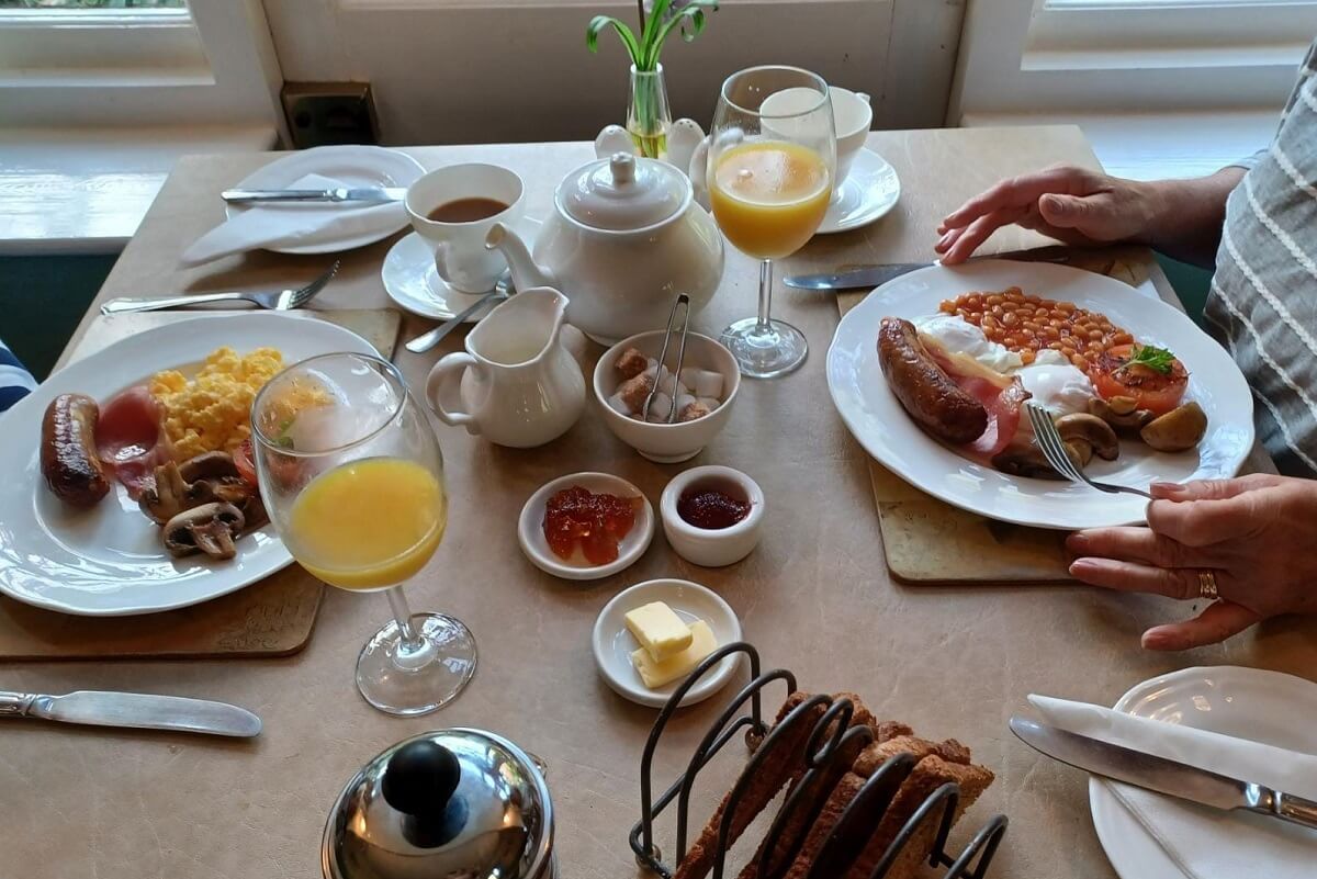 Breakfast at Holdfast Cottage Hotel