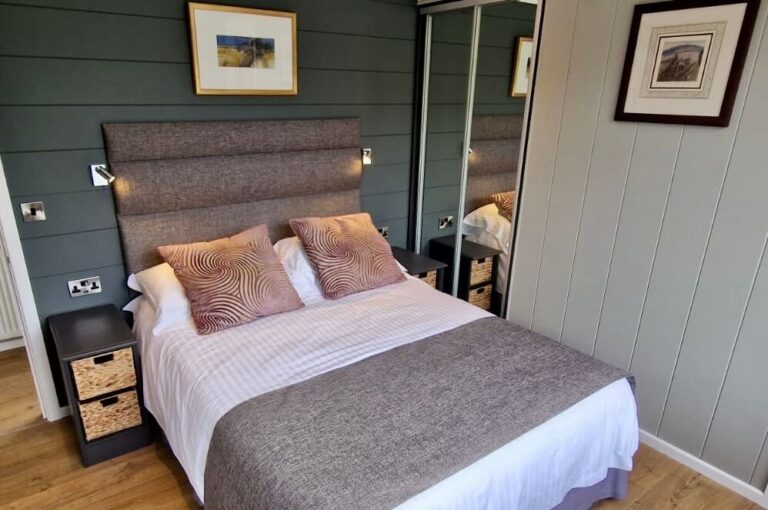 The Floating Home at Upton Visit The Malverns
