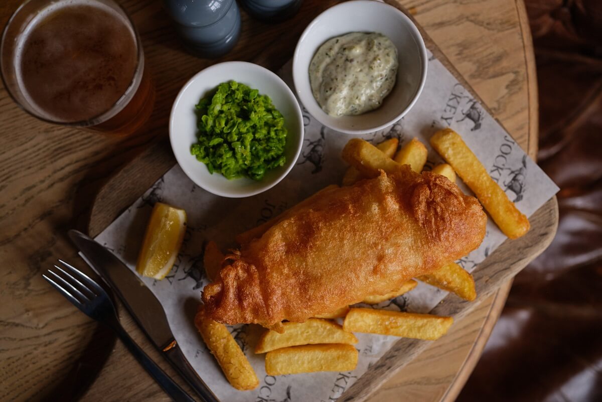 Fish and chips with mushy peas and tartare sauce